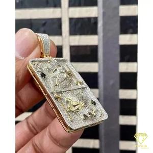 Colgante de Lujo Estilo Hip Hop con Moissanita, Plata de Ley 925, Opciones de Baño de Rodio y Oro por Trisha Jewels - Product Image 3