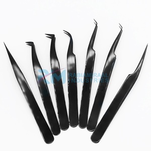 Pince à épiler RMI tendance noire pour extensions de cils, à poignée lisse, à pointe lisse, anti-magnétique, dentée/déchiquetée, en acier inoxydable - Product Image 1