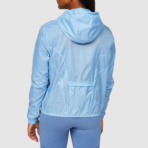 Veste de sport active imperméable à fermeture éclair noire personnalisable pour femmes, taille plus, longue, à capuche, coupe-vent pour la salle de sport, à porter en été et en hiver - Product Image 2