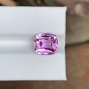 Piedra Preciosa de Kunzita Natural Suelta, Forma de Cojín, Color Rosa, Facetada, Calidad Premium, para Joyería - Product Image 3