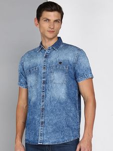 Camisa de Mezclilla para Hombre, Manga Corta, Cuello con Botones, Color Sólido, Estilo Casual, Lavado, Corte Regular, Estilo Veraniego - Product Image 3