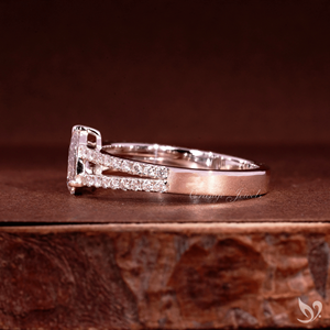 แหวนเพชรทรงลูกแพร์ 0.5 กะรัต เพาะเลี้ยงในห้องปฏิบัติการ สำหรับงานหมั้นและงานแต่งงาน ประดับเพชรแบบฝังเต็มวง ทองคำขาว 10K รับรองโดย IGI แหวนสัญญา - Product Image 2