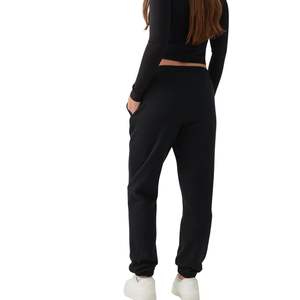 กางเกงวอร์มผ้าฝ้ายสีดำสำหรับผู้หญิง เอวสูง สวมใส่สบาย รับผลิตตามแบบ พร้อมสกรีนโลโก้ ขายส่ง - Product Image 2