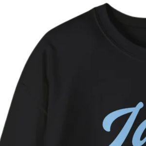 Sudadera Premium Moderna con Logotipo en Letra Cursiva, Bordado Personalizado, Cuello Redondo, para Hombre y Mujer, Cómoda, Manga Larga, Informal - Product Image 4