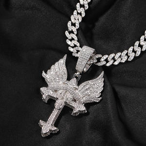 Pendentif Breloque Hip Hop en Argent Sterling 925 avec Moissanite Taille Brillant de Haute Qualité en Forme de Masque, Vente en Gros Starspire Jewels - Product Image 3