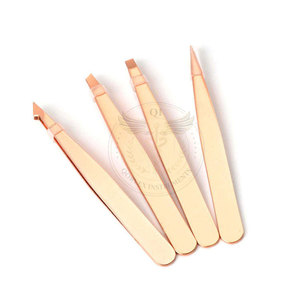 Vente en gros de pinces à épiler professionnelles en acier inoxydable de haute qualité à pointe inclinée pour l'épilation des sourcils - Durables et réutilisables - Product Image 4