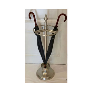 Moderno Soporte para Paraguas de Metal Rojo, Diseño Minimalista y Elegante con Base Blanca para Hogar, Oficina, Hotel, Entrada - Product Image 6