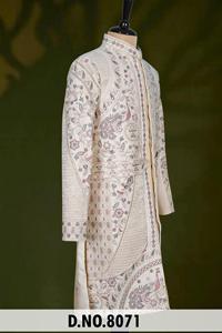 Traje de Novio de Seda Estilo Indo Occidental Ivory Royal Mayur Heritage para Hombre con Cuentas Multicolores y Bordado Zari - Product Image 1