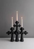 Candélabre en métal noir mat avec trois supports pour bougies coniques pour la décoration de la maison