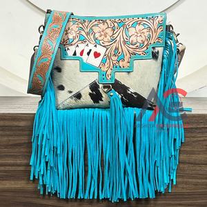 Nuevo Bolso Bandolera de Cuero Repujado con Flecos, Diseño de Cartas de Póker, Estilo Vaquero Boho, Ideal para Viajes - Product Image 1