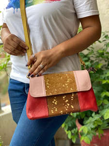 Bolso de mano de cuero auténtico para mujer, bolsa con cabestrillo de piel reciclada, de piel metálica, elegantes y únicos - Product Image 4