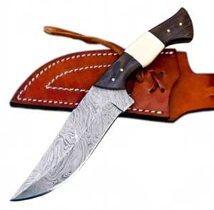 Cuchillo hecho a mano con hoja de acero de Damasco y mango de hueso de camello, tipo Drop Point, para uso general. - Product Image 4