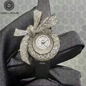 Reloj de Lujo para Mujer Charm Jewells, Caja Tonneau de Acero Inoxidable de 38 mm, Bisel con Diamantes, Cierre Plegable de Cuarzo Analógico - Product Image 1