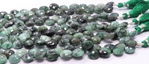 Cuentas de esmeralda natural facetadas en forma de corazón de 10-11 mm, cuentas de piedras preciosas de esmeralda de 8 pulgadas, cuentas de esmeralda sueltas en forma de corazón para joyería - Product Image 1