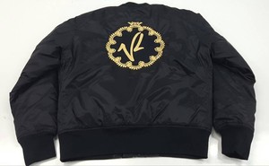 Veste d'hiver pour homme personnalisée avec rembourrage épais, coque hydrofuge et logo personnalisé pour les marques de mode - Product Image 2