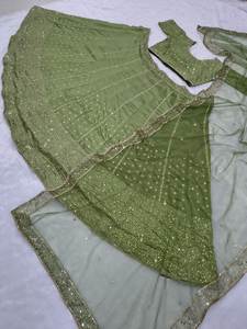 Ensemble Lehenga Choli brodé vert olive pour femme, longueur ras du sol, tenue de créateur pour fêtes et mariages, tenue ethnique été-hiver - Product Image 5