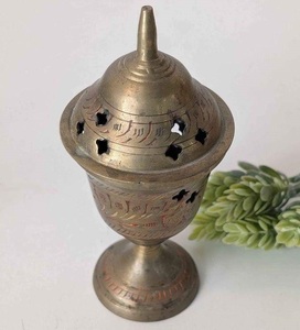 Brûleur d'encens gravé à la main, style chinois, avec motif en treillis, usage religieux, décoratif toute saison - Product Image 1