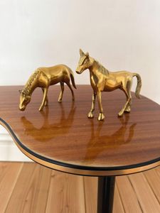 Elegant Brass Horse <b>Table</b> Centerpiece Sculpture For Dining Room Styling And Premium <b>Decorative</b> <b>Table</b> Accent - Product Image 5