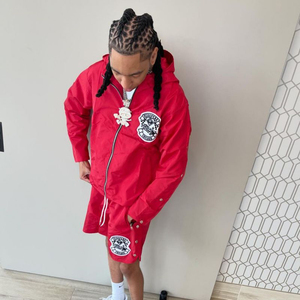 Ensemble coupe-vent à capuche et short orange pour homme, style streetwear, tenue décontractée en polaire, vêtements d'hiver, logo imprimé sur le devant - Product Image 6