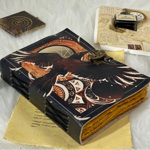 Diario Grimoire de Cuero Genuino Cosido a Mano, Clásico y Religioso, con Diseño de Cuervo, Libro de Hechizos Impreso y Cierre de Latón - Product Image 2