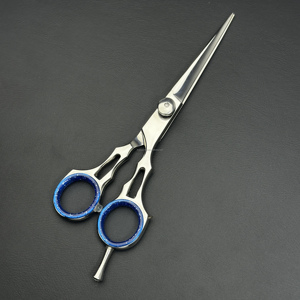 Ciseaux de coiffure professionnels légers et de haute qualité en acier inoxydable, avec poignée en papier coloré personnalisé et revêtement de sécurité, pour la coupe des cheveux. - Product Image 5