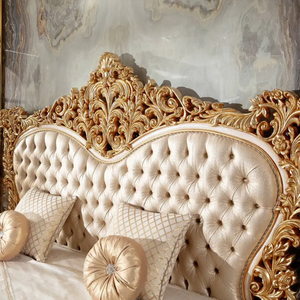 ชุดห้องนอนสไตล์ยุโรปแกะสลักลายโบราณ ขนาดคิงไซส์ หุ้มเบาะไม้มะฮอกกานีแท้สีทองอร่าม พร้อมบริการจัดส่งฟรี ผลิตในอินโดนีเซีย - Product Image 3