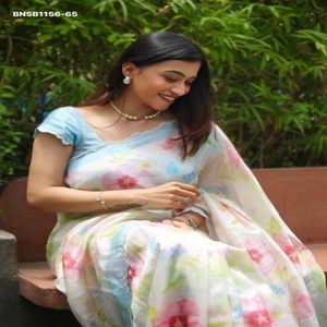 Ensemble Saree-Blouse en Lin de Qualité Supérieure avec Impression Numérique et Bordure Découpée, Design Moderne – Achetez en Ligne en Inde - Product Image 1