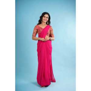 Sari Tradicional de Georgette Rosa con Blusa de Cuello en V, Cintura Natural, Bordado Intenso, Silueta Recta, Cómodo y Adornado - Product Image 1