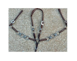 Conjunto de cabezada y pechopetral de cuero marrón estilo Western para caballo, con conchos de anillo plateado, artesanal, equipo de equitación - Product Image 1