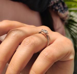 Bague de fiançailles pour femme en diamant de laboratoire certifié IGI, forme cœur, 2,00 à 5,00 carats, sertissage halo pavé, or 14K/18K, PT950/S925 - Product Image 5