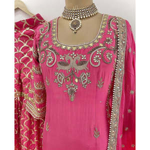 Top de fiesta hermosa para mujer Sharara y Dupatta Conjunto elegante - Product Image 3