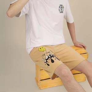 กางเกงขาสั้นผ้าฝ้ายฟรेंชเทอร์รี่ทรงสตรีทแฟชั่นสำหรับผู้ชาย ล้างสีแบบแอซิดวอช ใส่สบาย ระบายอากาศได้ดี เอวยางยืดปานกลาง ผ้าฟลีซเรียบ - Product Image 3