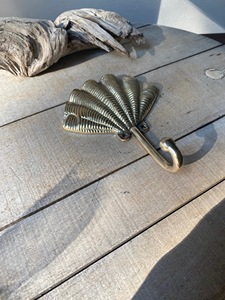 Ganchos Dobles de Metal Industriales para Colgar en la Pared, Resistentes, para Garaje, Dormitorio, Oficina, Almacenamiento - Product Image 3