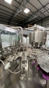 Sistema de Embotellado de Bebidas en Botellas de PET de Alta Velocidad y Alta Productividad con Ahorro de Energía, Componentes Centrales de Caja de Cambios Totalmente Automática - Product Image 5