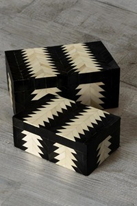 Boîte à bijoux artisanale en os incrusté, géométrique noir et blanc, en bois décoratif, boîte de rangement, organisateur en marqueterie, coffret cadeau pour la maison - Product Image 4