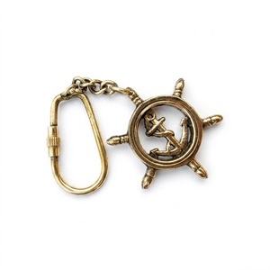 พวงกุญแจทองเหลืองโบราณรูปวงล้อเรือและสมอเรือ พร้อมตัวล็อคแบบเกลียว - Product Image 1