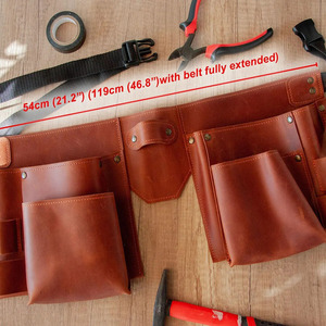 Ceinture à outils professionnelle en cuir pleine fleur avec plusieurs poches, boucle pour marteau robuste, design ajustable à la taille, en vente - Product Image 4
