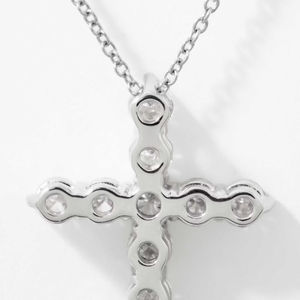 Elegant 14K White Gold 1ct Radiant Cut VVS EF Lab-Grown Diamond Cross Pendant Necklace IGI Certified Luxury Fine Jewelry Gift - Product Image 3