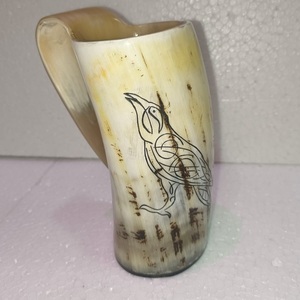 El işi özelleştirilmiş Viking oyma seramik içme boynuz kupa iş hediyeler için son derece cilalı doğal boynuz hindistan-şarap bira - Product Image 1