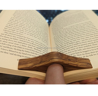 Porte-livre en bois artisanal pour lecteurs, cadeau idéal pour les amoureux des livres