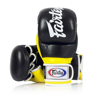 ถุงมือชกมวย Fairtex Pro รุ่นใหม่ สีดำเหลือง หนังแท้ สำหรับฝึกซ้อมมวยไทยและ MMA - Product Image 1