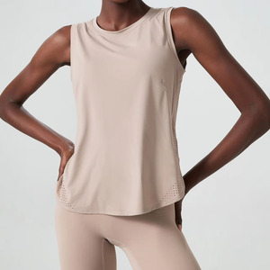 Shorts de sport et de course pour femme, grande taille, coupe-vent, légers, respirants, ensemble de yoga 2 pièces - Product Image 4