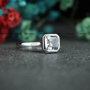 Anillo de Compromiso con Diamante Moissanite en Corte Asscher y Engaste de Bisel en Plata de Ley 925 para Regalo del Día de San Valentín de Phoenix Enterprise - Product Image 5