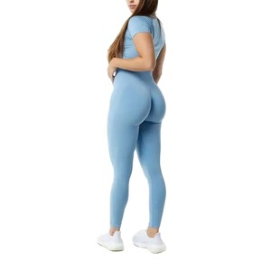 เลกกิ้งผู้หญิง ระบายอากาศ ต้านเชื้อแบคทีเรีย เนื้อผ้าสแปนเด็กซ์/โพลีเอสเตอร์ถักแบบไร้ตะเข็บ เอวสูง ความยาวระดับเข่า สำหรับโยคะและออกกำลังกาย - Product Image 3