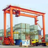 Grue portique à conteneurs haute performance pour le chargement, le déchargement et la manutention des conteneurs en port et en entrepôt