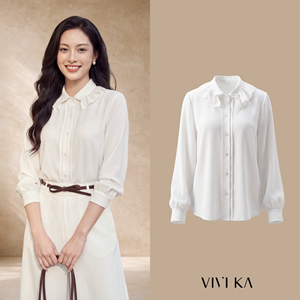 เสื้อเชิ้ตผู้หญิง แขนยาว คอปีเตอร์แพน แต่งลูกไม้ ผ้าฝ้ายผสมโพลีเอสเตอร์ สวมใส่สบาย เหมาะสำหรับฤดูร้อน ใส่ทำงานหรือใส่ลำลอง รุ่น IVY - Product Image 1
