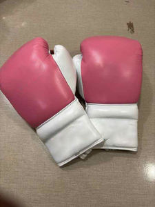 Guantes de Boxeo Profesionales de Última Generación, Fabricados con Cuero Vacuno Genuino, para Boxeo, MMA, Muay Thai, Sparring y Kick Boxing - Product Image 2