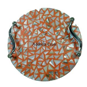 Plateau de service incrusté de nacre à motif géométrique avec poignée en métal pour la maison, l'hôtel, le mariage et la décoration de l'Aïd du Ramadan Style élégant - Product Image 1