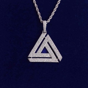 Nouvelle Tendance Pendentif Collier Hip Hop en Argent Sterling de Luxe, Forme Pyramide Triangulaire, Sertie de Diamants - Product Image 2