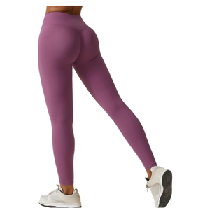 Vêtements de yoga pour femmes, tendance, nouvelle arrivée, qualité supérieure, sexy, ajustés, 3 pièces, ensembles de fitness pour la salle de sport, avec logo et couleur personnalisés - Product Image 4